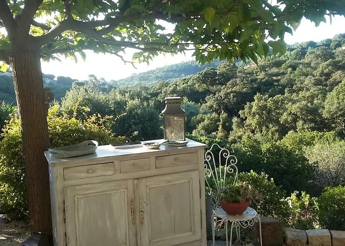 Πανσιόν Massacan-vue 4*