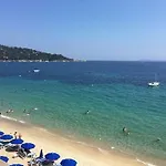 Massacan-vue Gasthuis Le Lavandou
