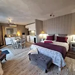 Massacan-vue 4* Le Lavandou