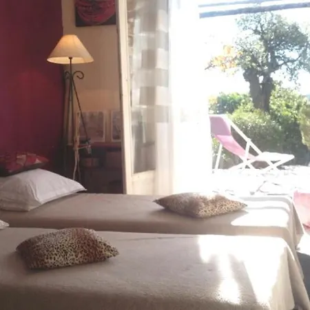 Massacan-vue Maison d'hôtes Le Lavandou
