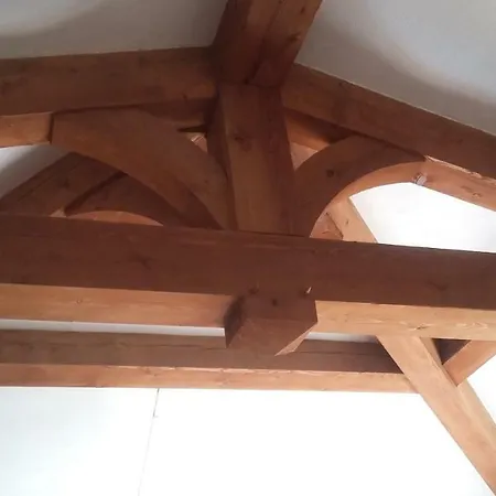 Massacan-vue Pensión 3*