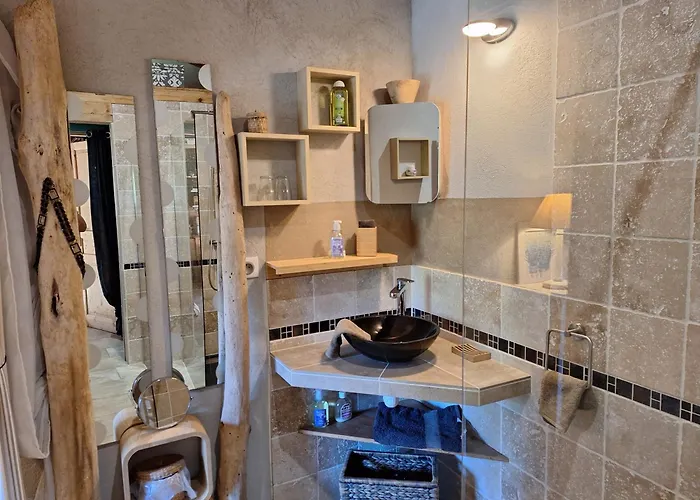 Pensionat Massacan-vue 4*