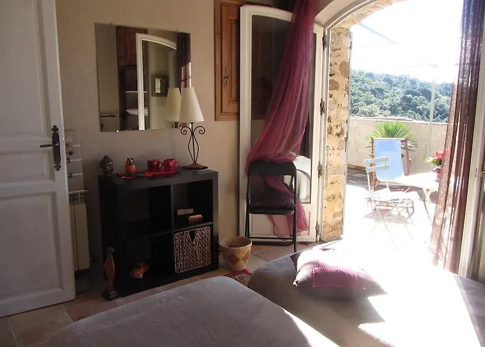 Massacan-vue Le Lavandou